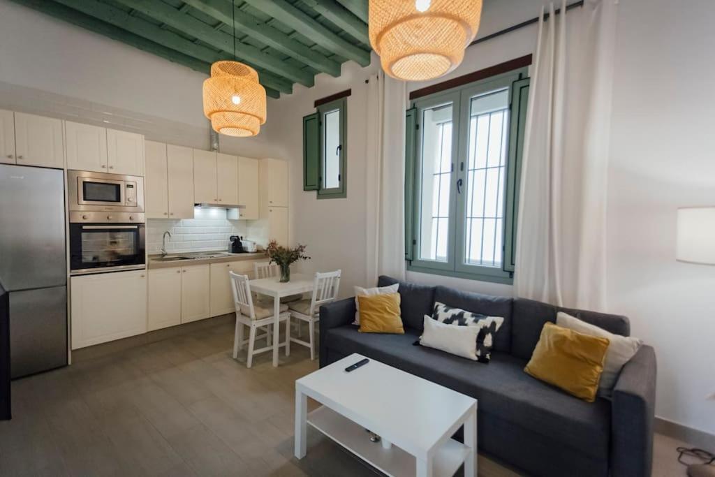 Komodo Gran Poder - Penthouse With Private Pool And Cozy Twin Bedroom Central Apartment Sevilla Buitenkant foto